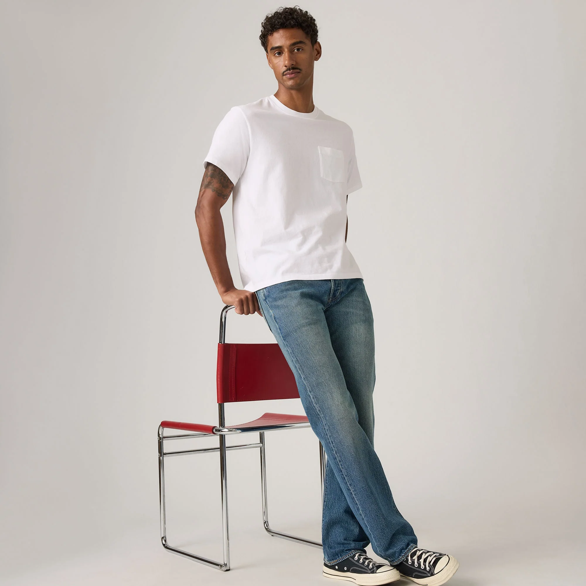 Levi's® Men's Essential Pocket Tee - Image 4