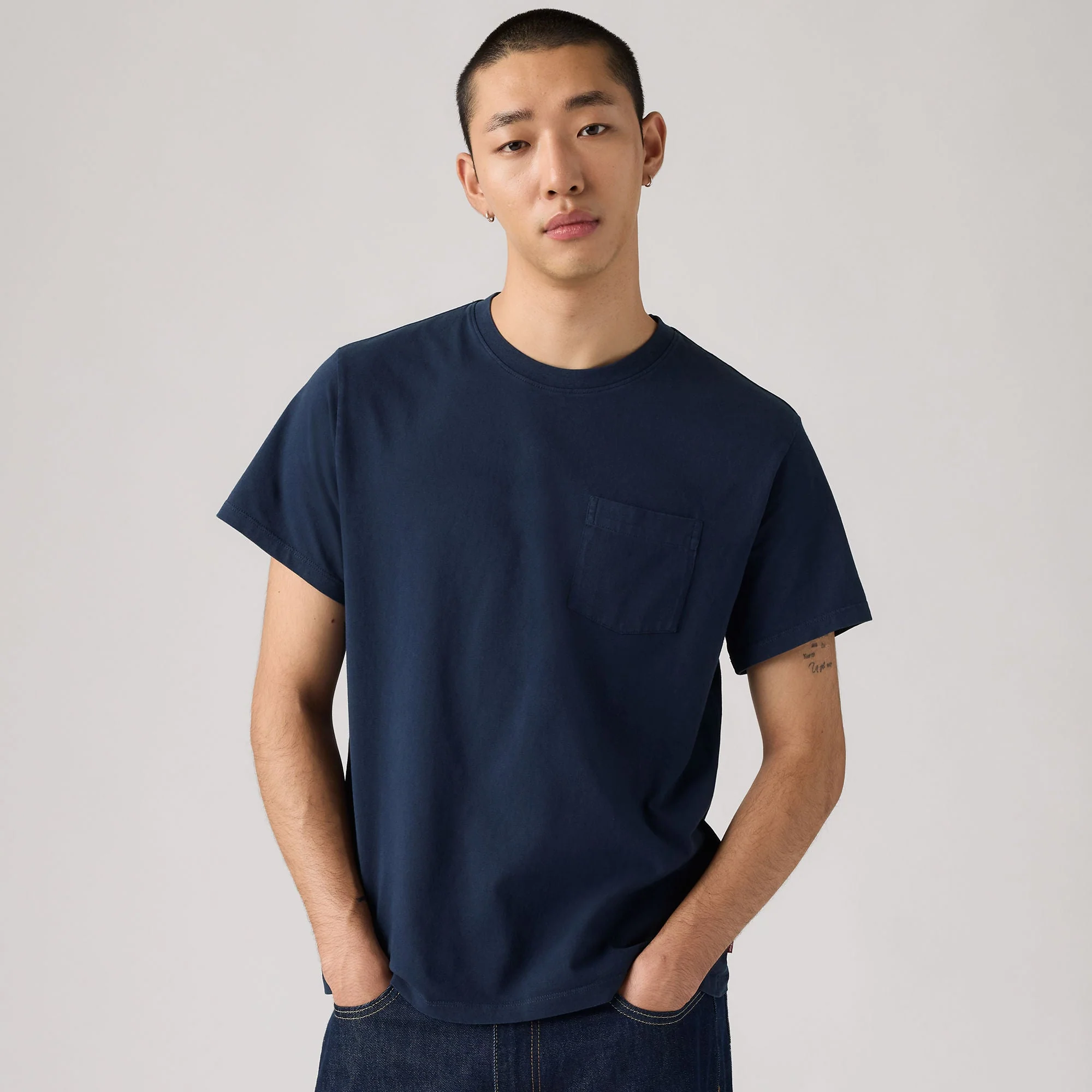 Levi's® Men's Essential Pocket Tee - Image 3