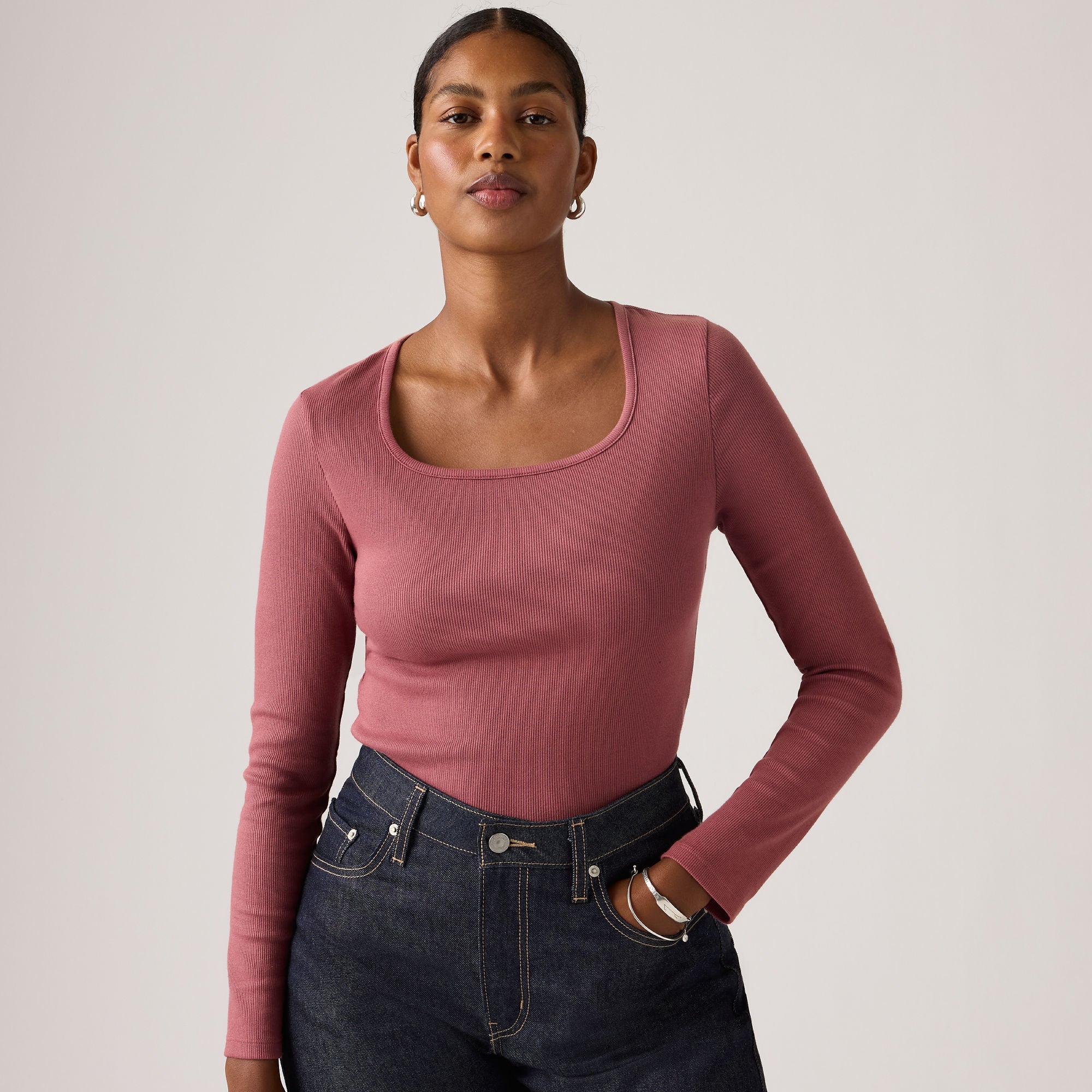 Levi's® Women's Essential Square Neck Long-Sleeve Tee - Image 3