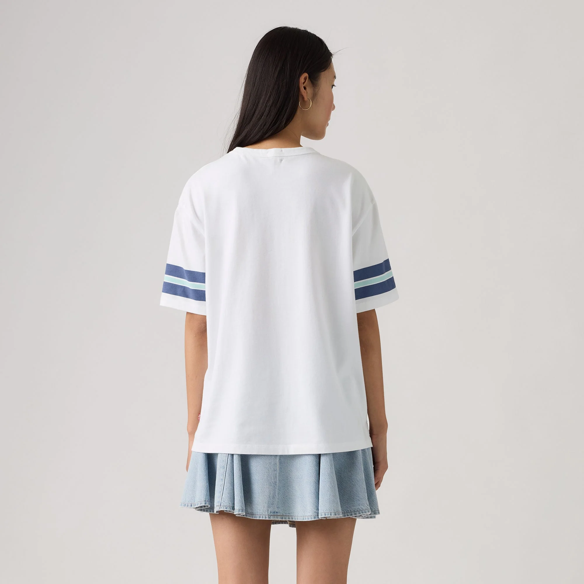 Levi's® Women's Graphic Tabor T-Shirt - Image 2