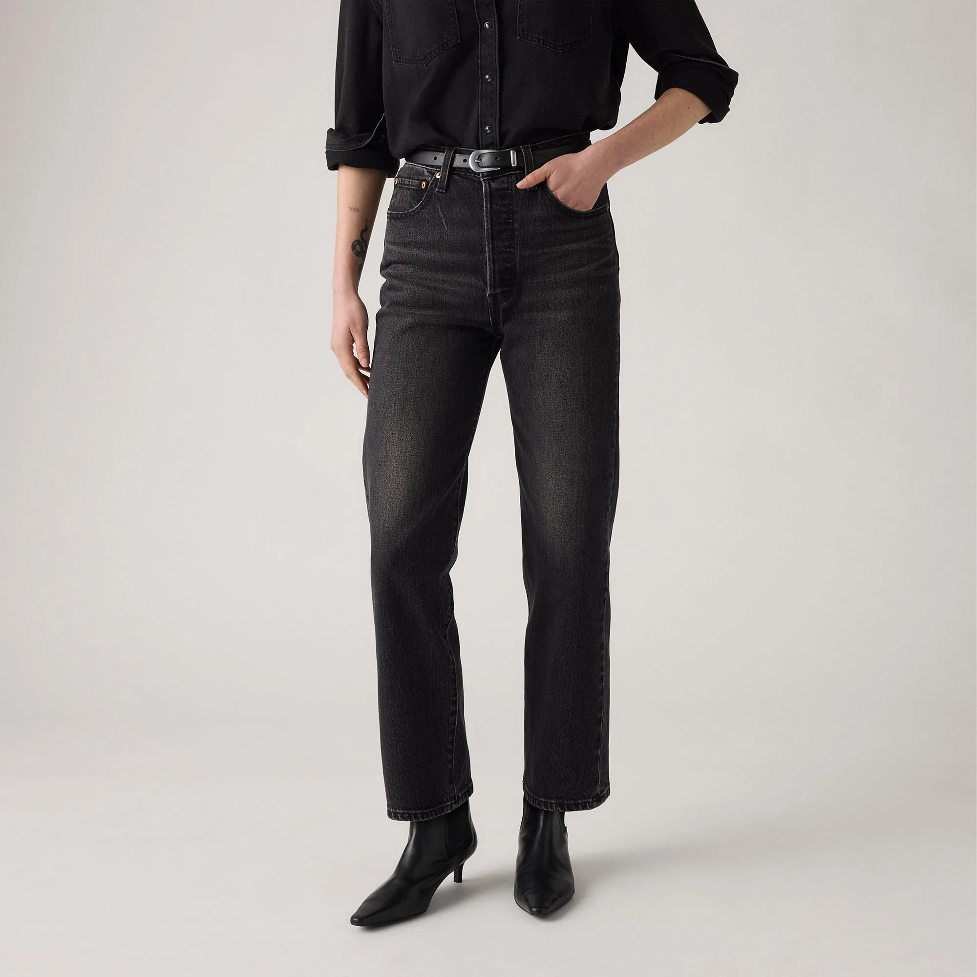 Levi's® Women's Ribcage Straight Ankle Jeans - Image 5
